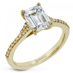 EMERALD-CUT ENGAGEMENT RING IN 18K GOLD WITH DIAMONDS