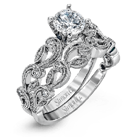 PEAR-CUT TRELLIS ENGAGEMENT RING & MATCHING WEDDING BAND IN PLATINUM WITH DIAMONDS