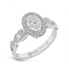 OVAL-CUT HALO ENGAGEMENT RING IN PLATINUM WITH DIAMONDS